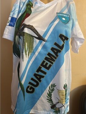 Guatemala Soccer Jersey with Quetzal and Crest - White & Light Blue